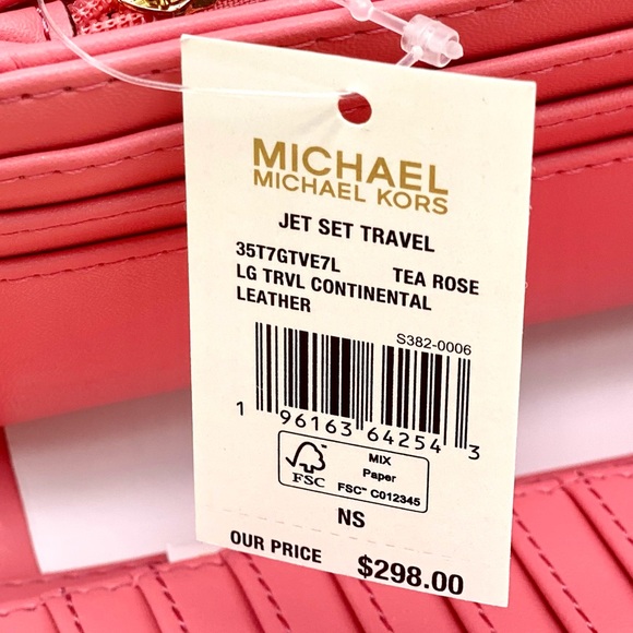 Michael Kors Large Continental
Wallet Wristlet Tea Rose - Picture 10 of 10